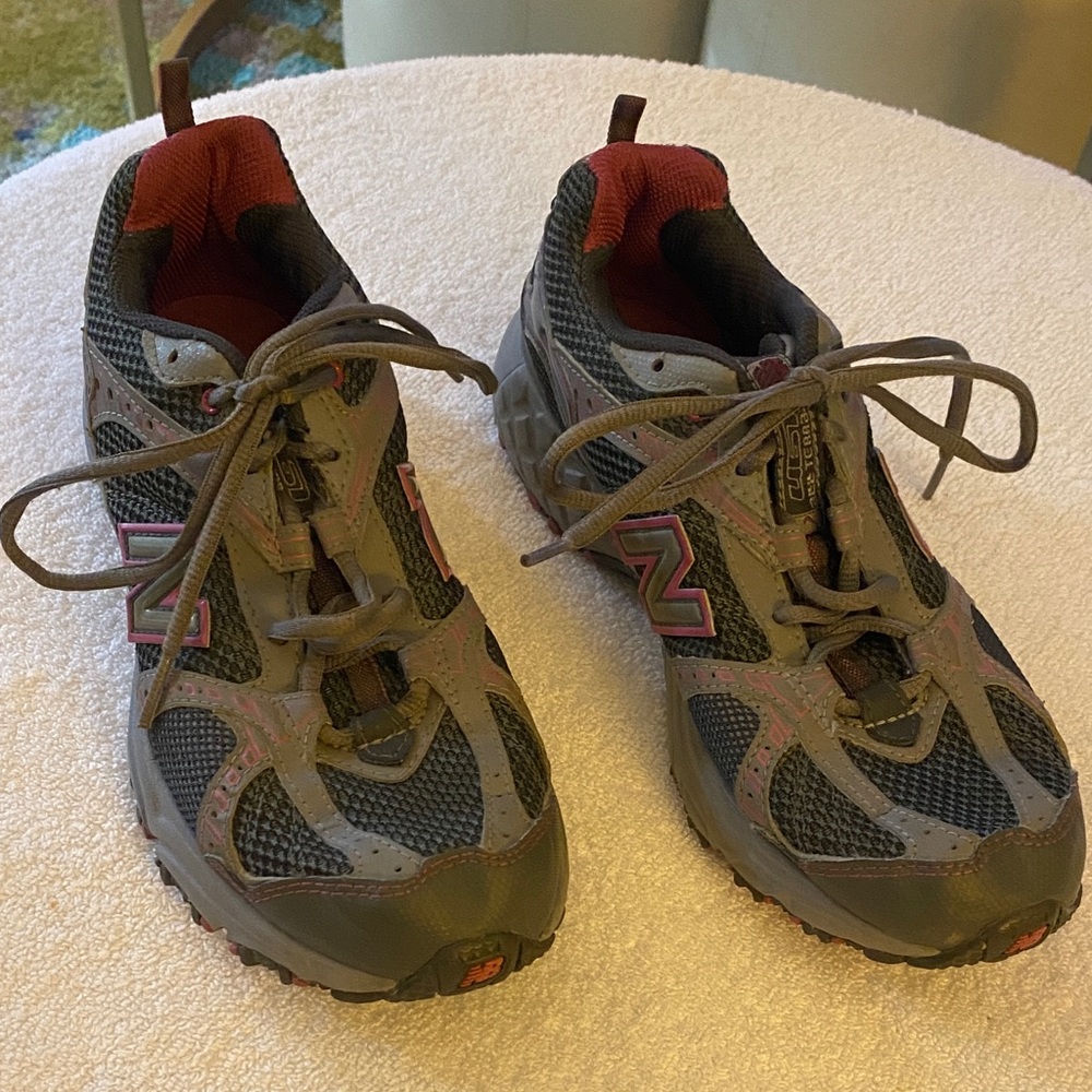 New Balance woman’s Charcoal and Burgundy Sneakers All Terran